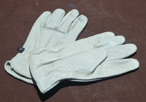 short leather gloves