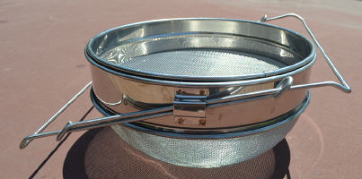 Mann Lake: HH-440
stainless steel
Top filter 841 microns, 
bottom filter 420 microns