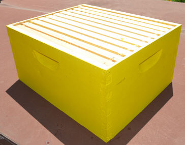 deep hive box, with frames